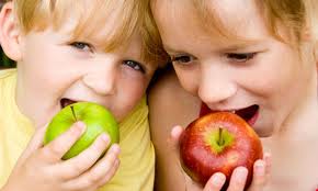 kids w apples 3