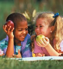 kids w apples